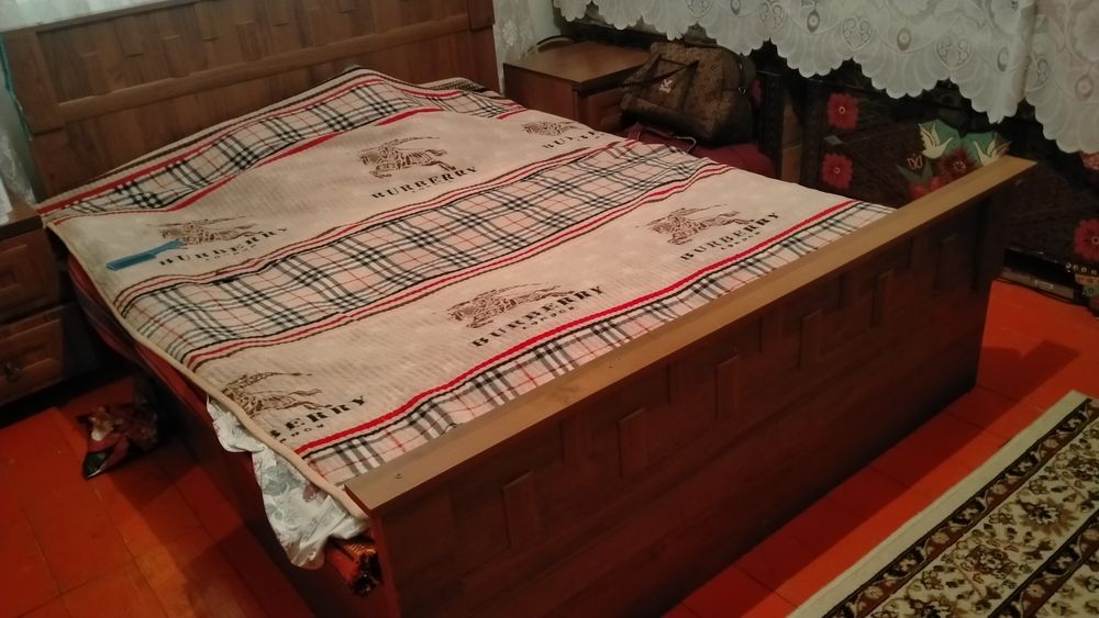 Кровать кровать кровать