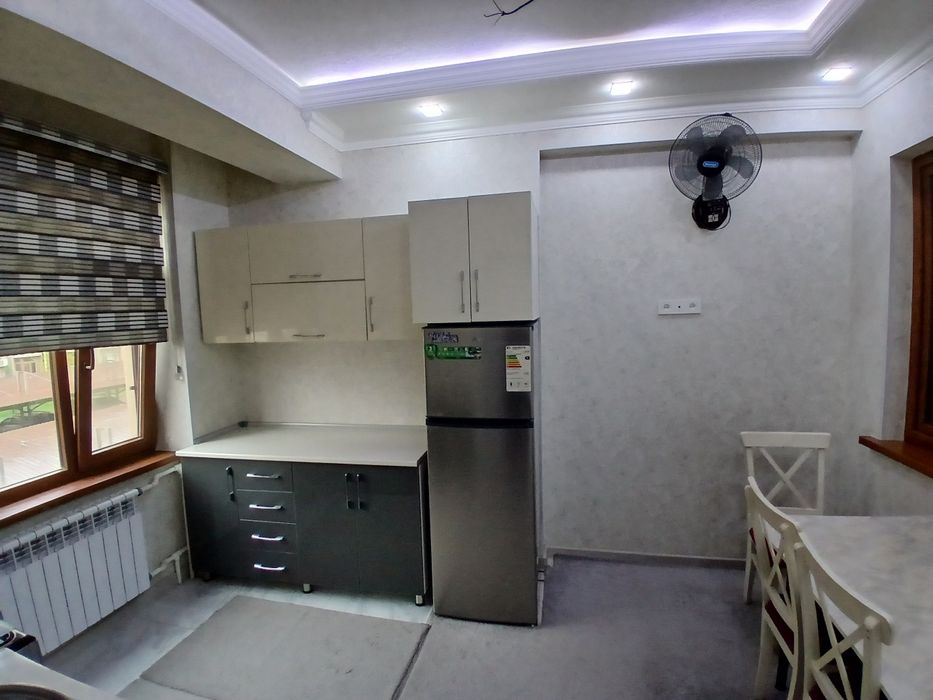 Своя 3 х комнатная квартира=60м²