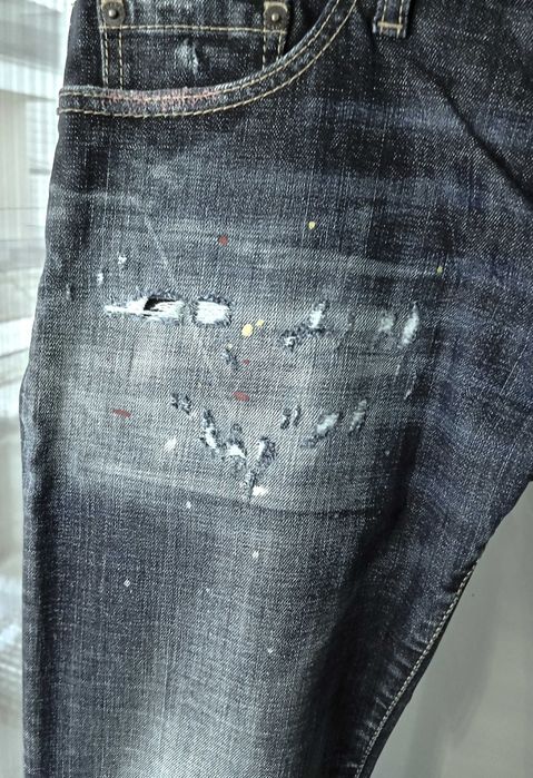 DSQUARED2 Blugi bleumarin cu pete & rupturi de design si mansete suflecate