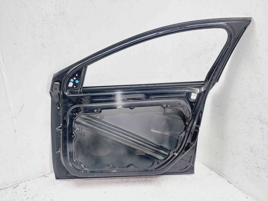 Usa dreapta fata Volvo V40 [Fabr 2013-2019] 45200 Black Sapphire