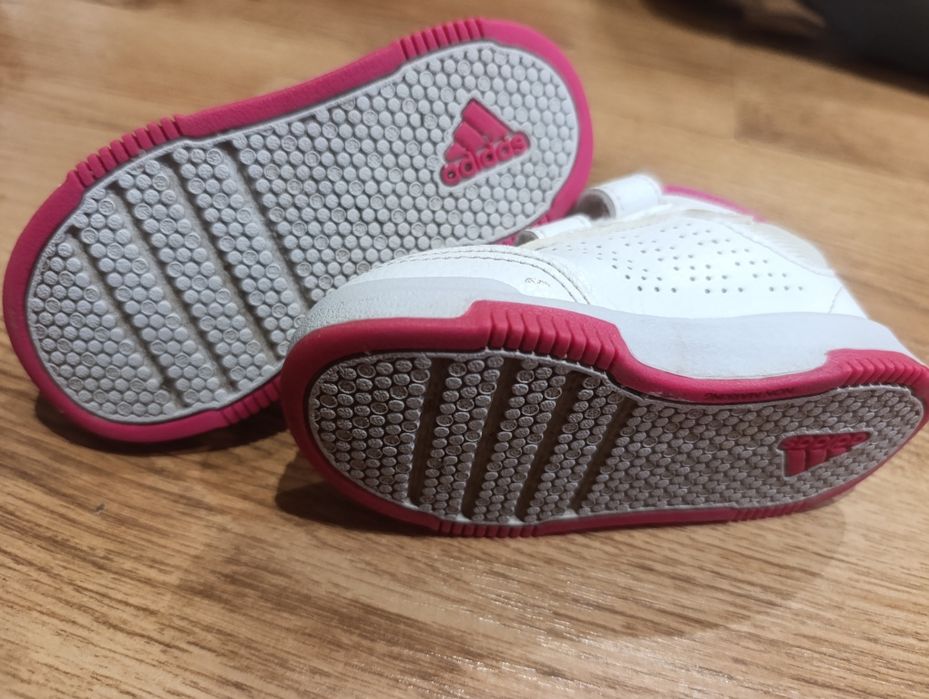Маратонки Адидас 22