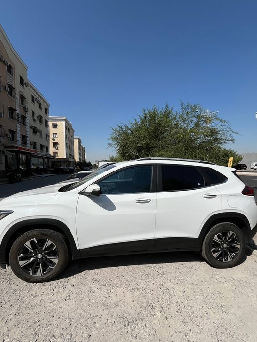 Tracker 2 primer 2024 toza Prapon gaz bor srochna sotiladi