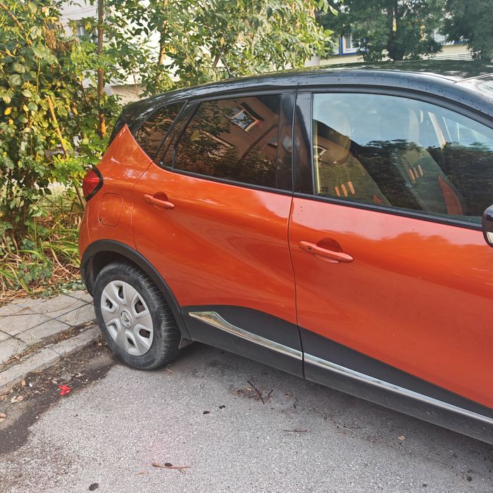 Продавам Рено Каптюр 1.5 dci