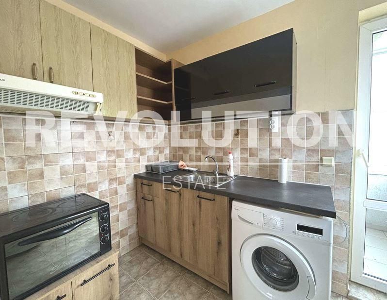 Дава се под наем Двустаен апартамент в Варна, Бриз - 60 кв.м за 498.27 € - Снимка #1