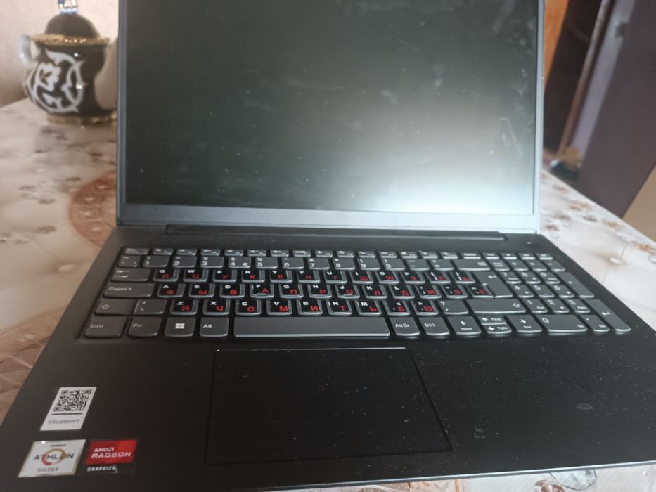 Ноутбук Lenovo в хорошем состоянии