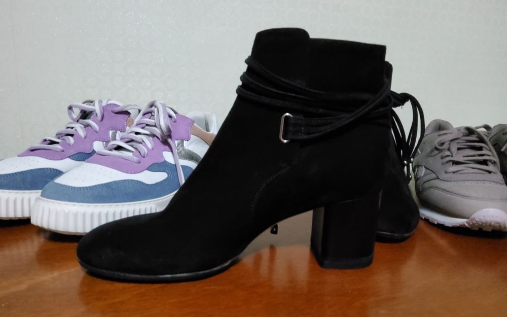 Продам женскую обувь