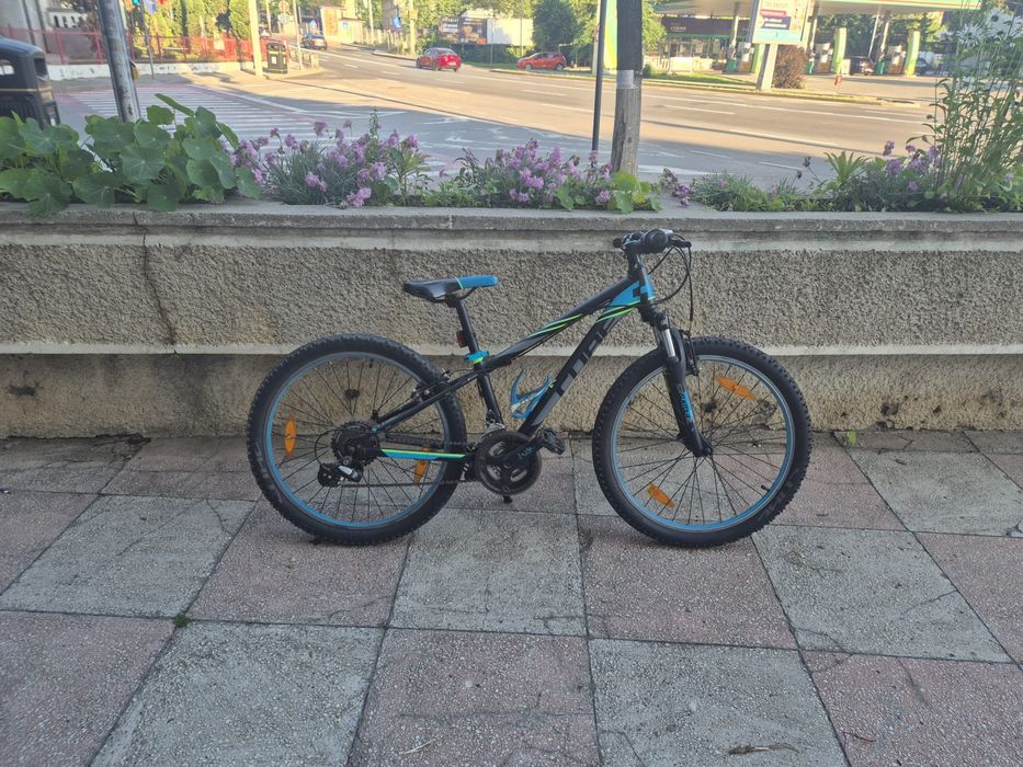Bicicleta Cube roti 24 SR Suntour