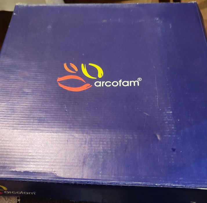 Набор тарелок с тюльпанами