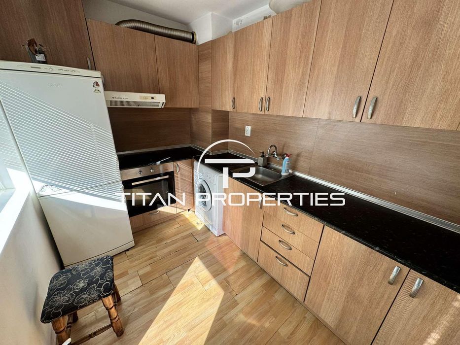 Дава се под наем Двустаен апартамент в Бургас, Славейков - 60 кв.м за 306 € - Снимка #3