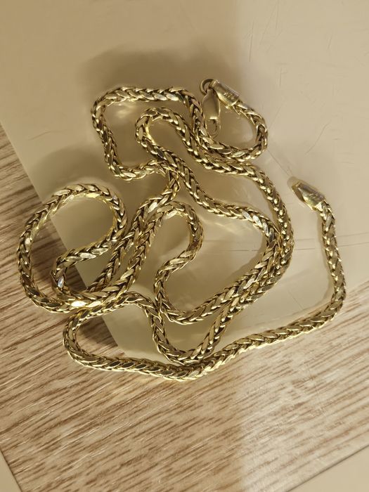 Золотые ювелирные изделия