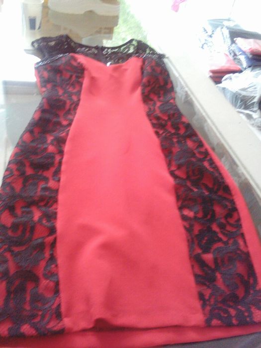 Офицялна рокля подходяща за идващите празници