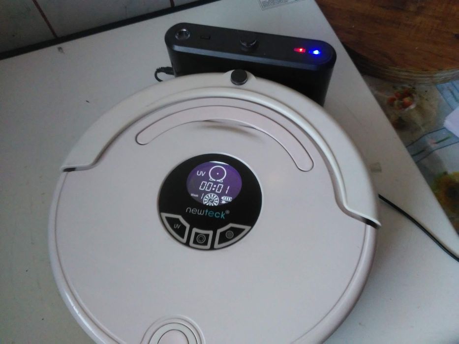 Vand aspiratoare robot