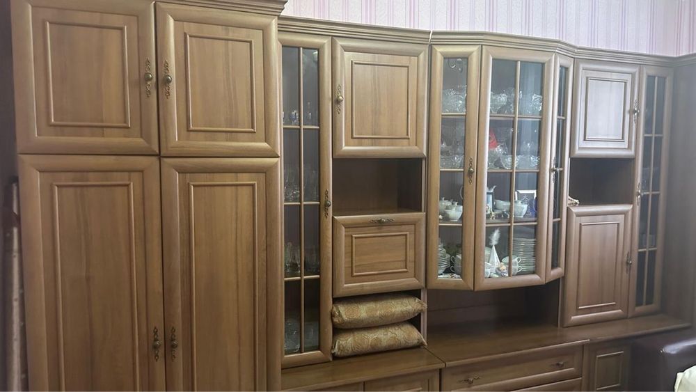 Продам гарнитур