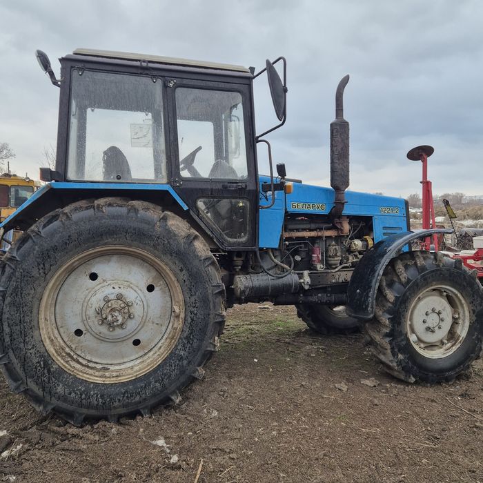 Продам трактор мтз 1221.2