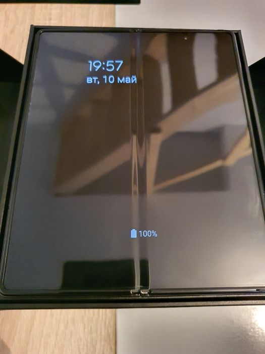 Samsung Z fold2 телефон