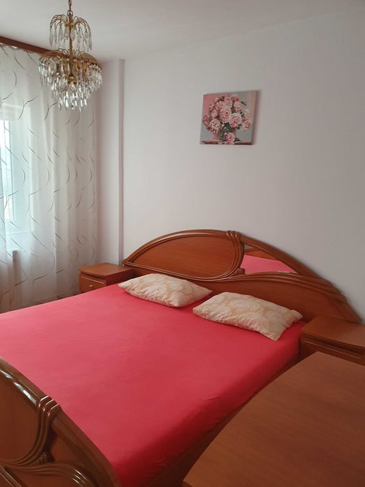 Apartament cu 3 camere, decomandat, Deva, zona Lido