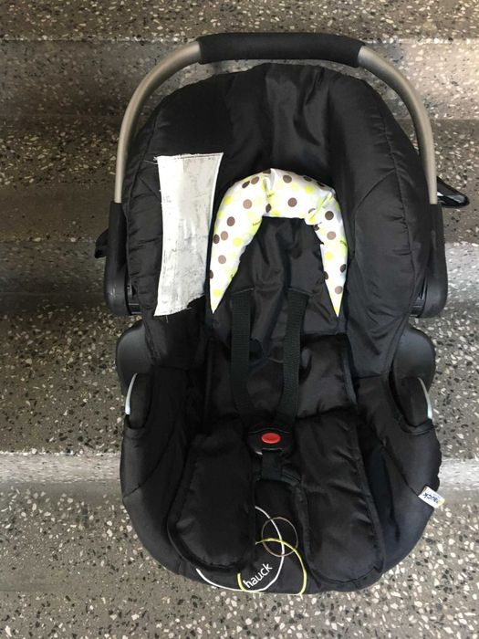 Детско - бебешко кошче за кола 30 лв