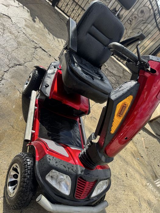 Cărucior de dizabilități