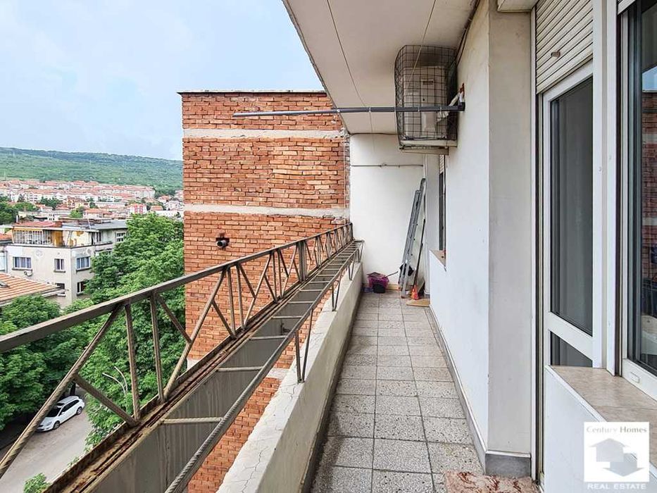 Продава се Четиристаен апартамент в Горна Оряховица - 110 кв.м за 1010 €/кв.м - Снимка #8