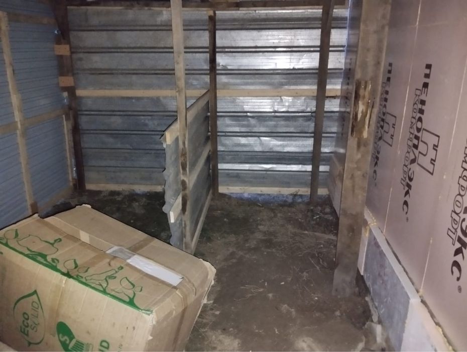 Продам участок с времянкой