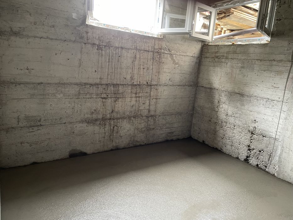 Полагане на подови замазки