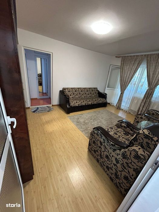 De inchiriat apartament cu 2 camere, zona Roman Voda,mobilat si utilat