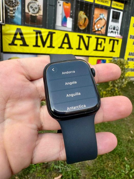 Apple Watch Series 8 / GPS + Cellular / 45mm / Midnight