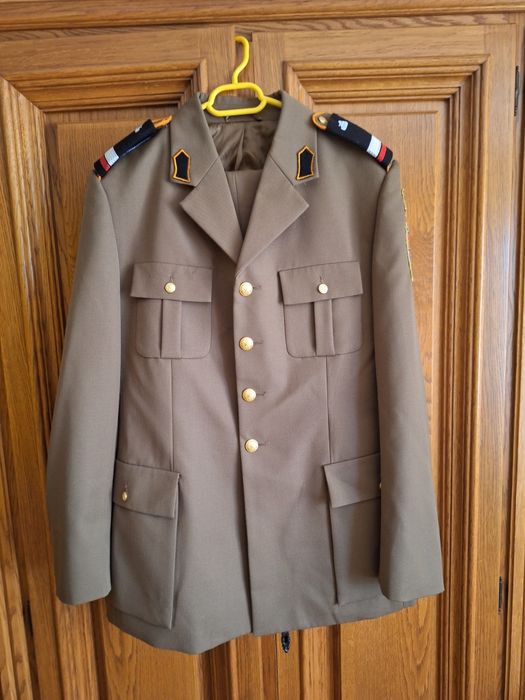 Uniformă oraș student militar