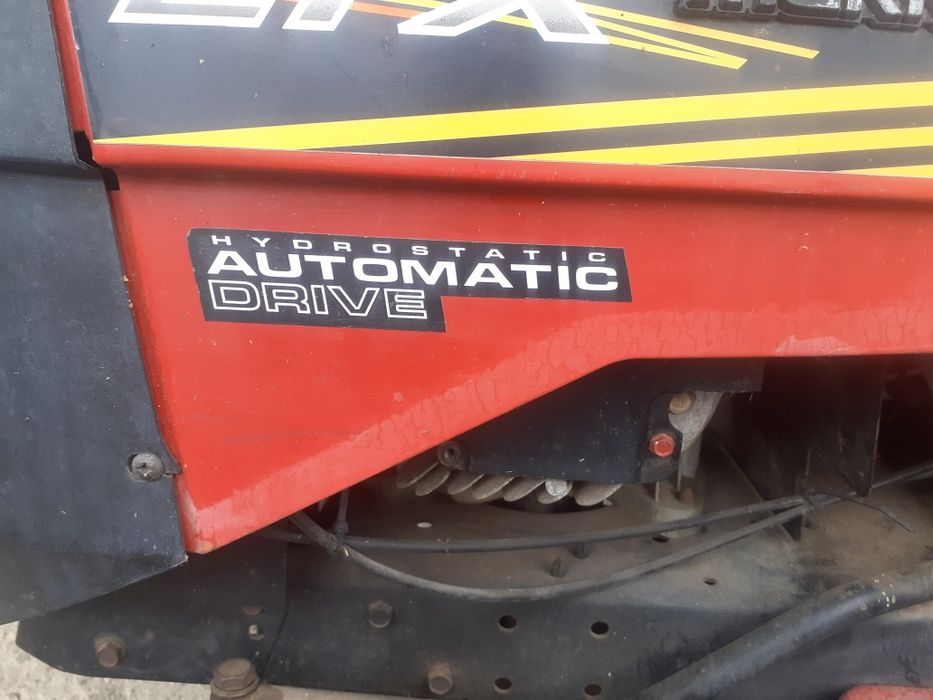 Vand tractoras gazon 18 cp