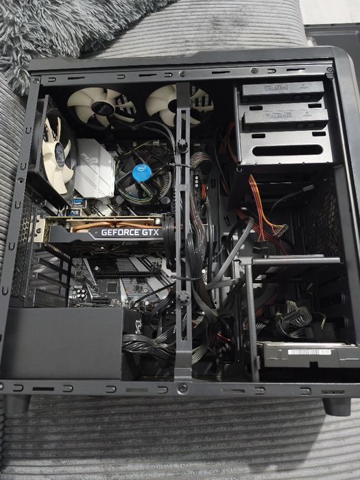 Vand PC gaming GTX 1660 TI 6GB