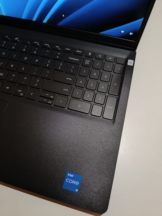 Laptop Dell Vostro 15