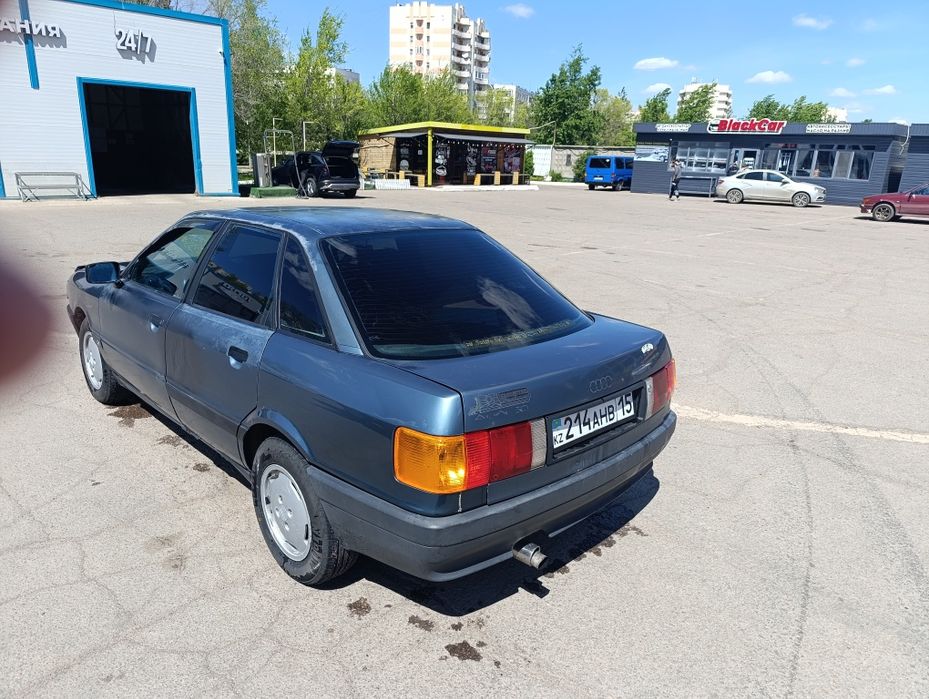Продам машину audi 80 B3