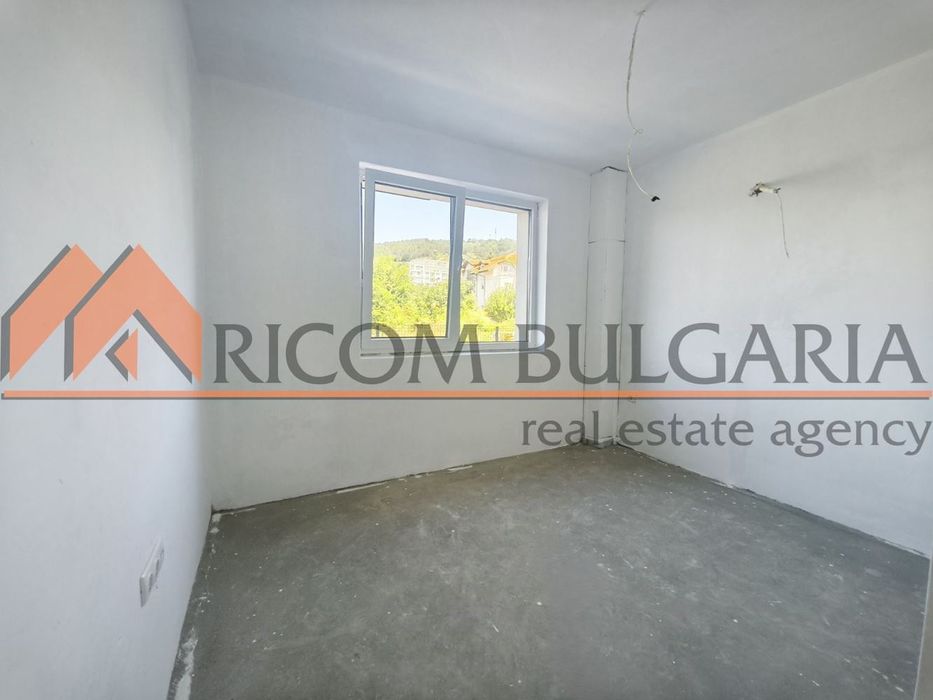 Продава се Тристаен апартамент в Варна, Бриз - 79 кв.м за 1963 €/кв.м - Снимка #7