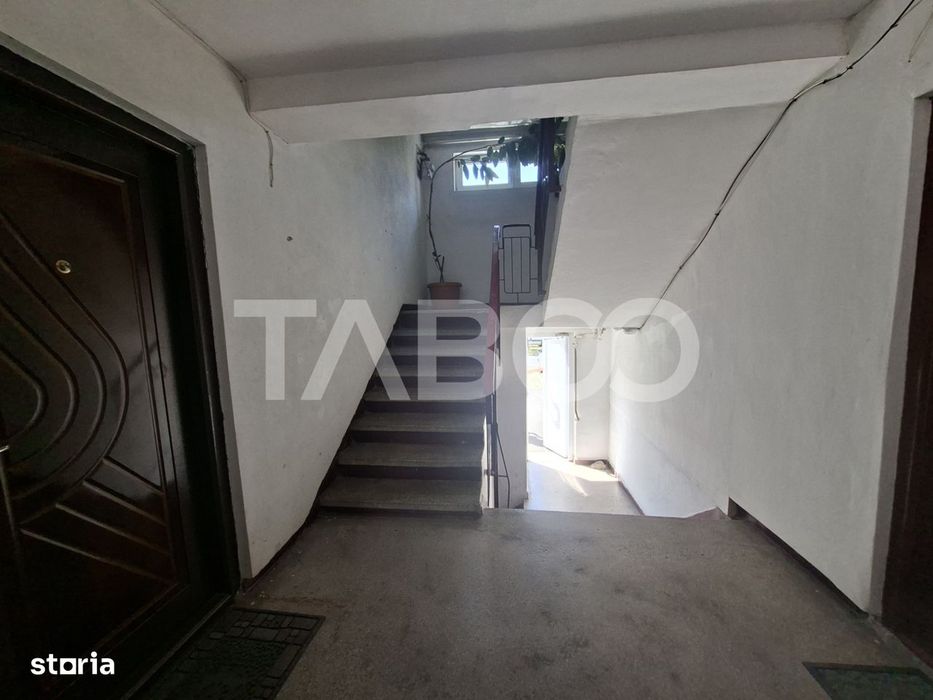 Ap 3 camere 2 bai 2 balcoane pivnita etaj 2 Str.Rusciorului Lidl Cibin