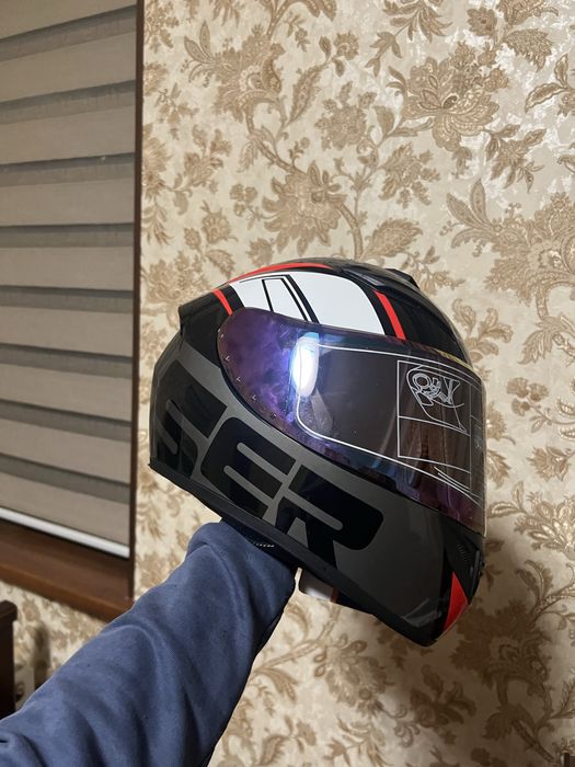 Шлем для мот и скутера