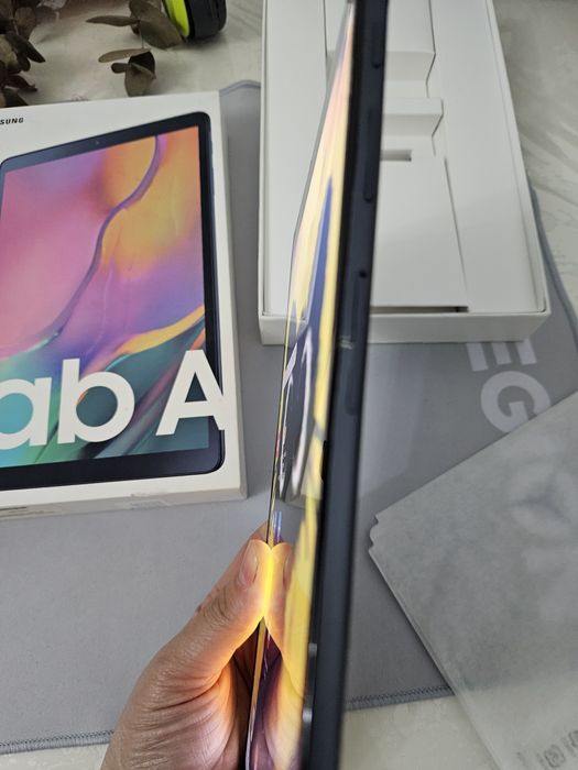 Samsung Tab A продам