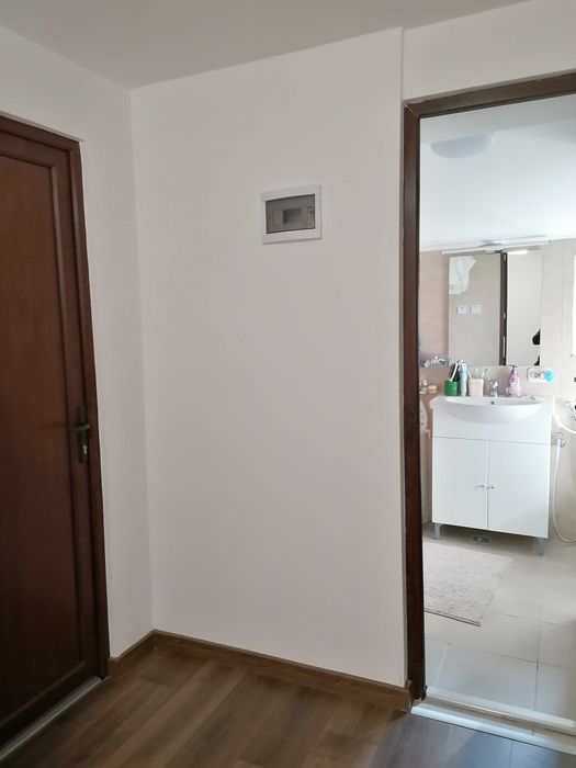 Casa  la curte zona Unirii intersectia cu Traian