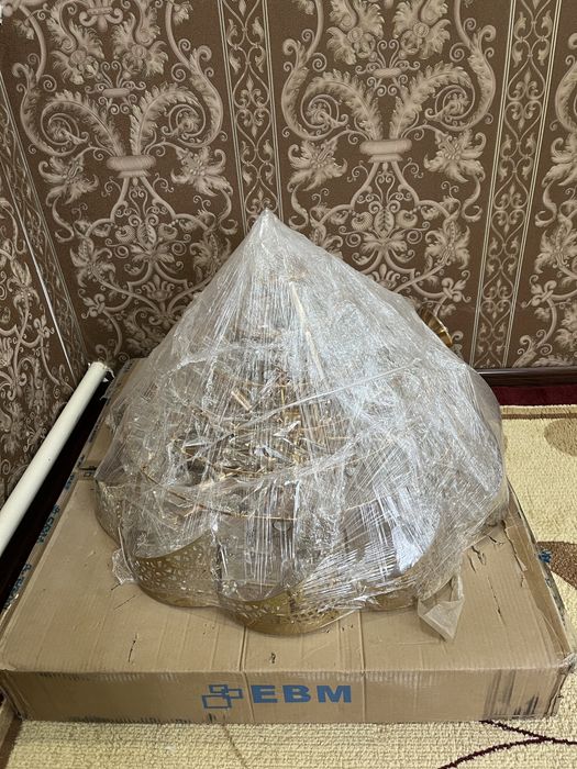 Люстра 3 жыл гарантия новый