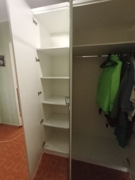 Продам большой шкаф