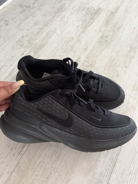 Дамски маратонки Nike