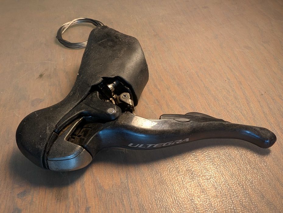 Schimbatoare si manete Shimano Ultegra seria 6700 2x10, frana pe janta