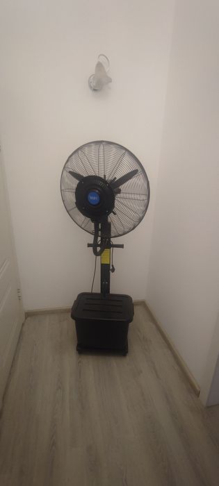 Продам винтелятор с распылителем воды