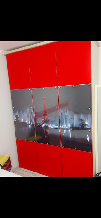 Голяма спалня с матрак и гардероб