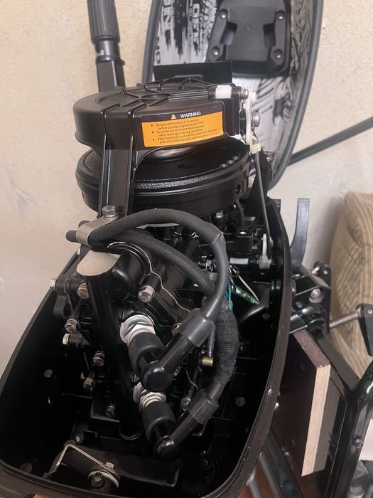 Продам лодочный мотор " Gladiator "