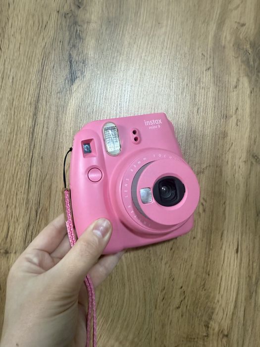 Продам instax 9 mini, в идеальном состоянии