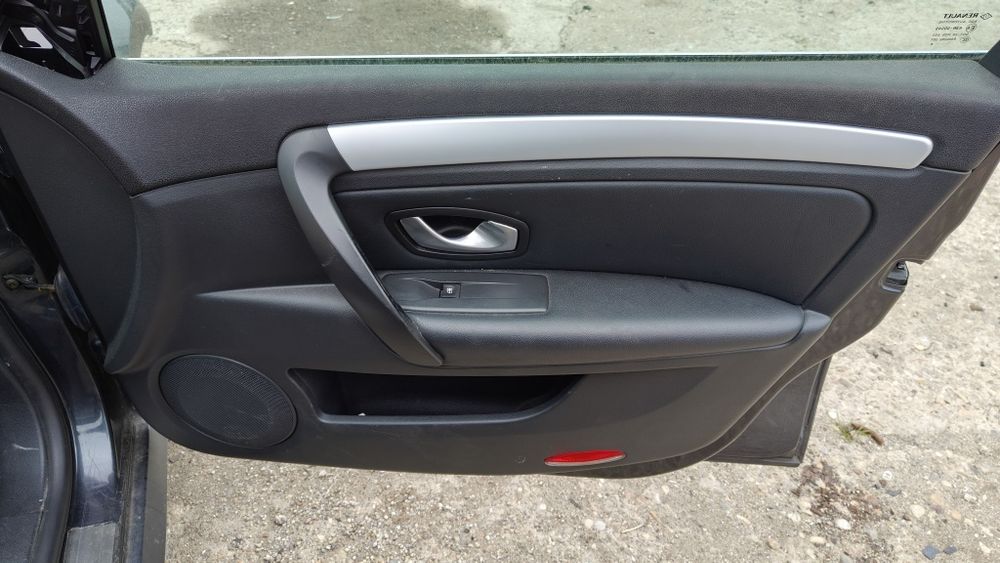 Set fete usi Renault Laguna 3