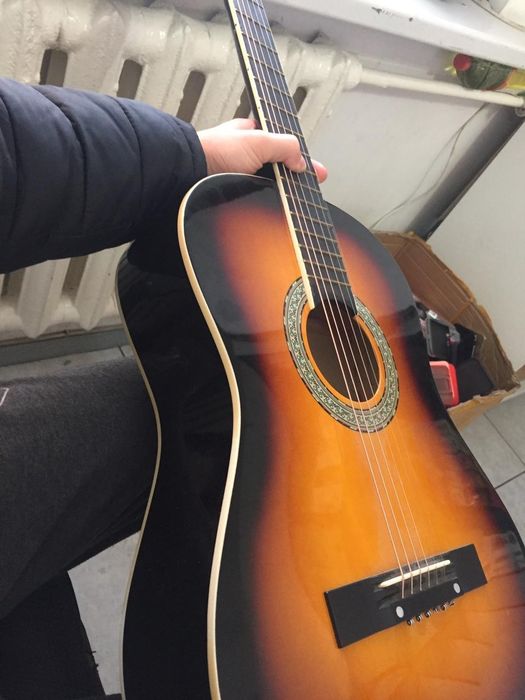 Гитара в идеялномь сост