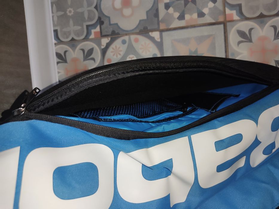 Продам теннисную сумку