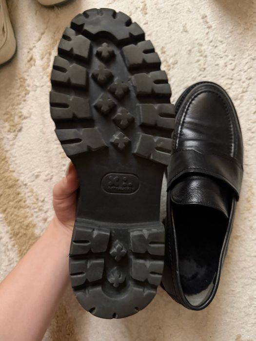 Лоферы женские