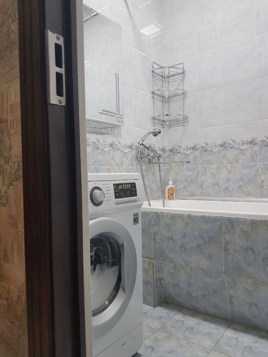 Срочно аренда Чиланзар 8кв 2/4/4 цена 450у,е одиночкам